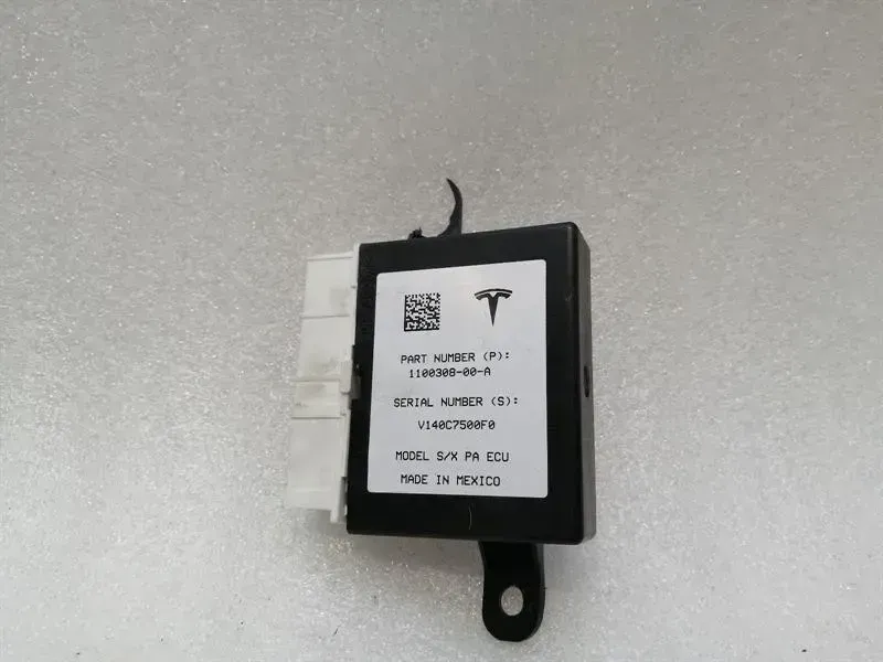 TESLA MODEL X P100D Electronic module 1100308-00-A Steuergerät PARK ASSISST