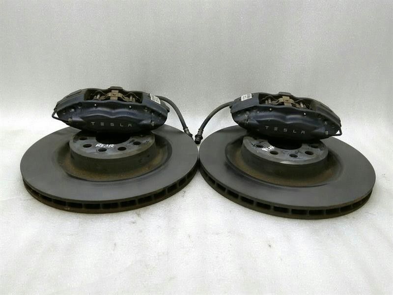 Tesla Model X P100D Brake Kit Rear 1027632-00-B REAR BRAKE SYSTEM SET