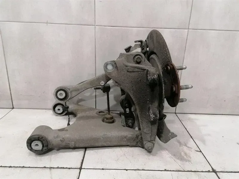 Tesla Model S 100D Right Rear Hub 1058540-00-B Wheel Bearing Housing Rear Right