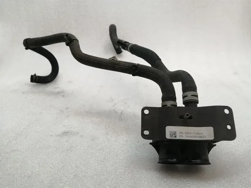 Tesla Model S 100D Heater Valve 1003117-00-H Heater Valve