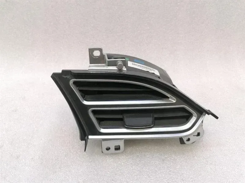 TESLA MODEL X 75D Right Air vent 1023244-00-C RHD RIGHT HAND DRIVE