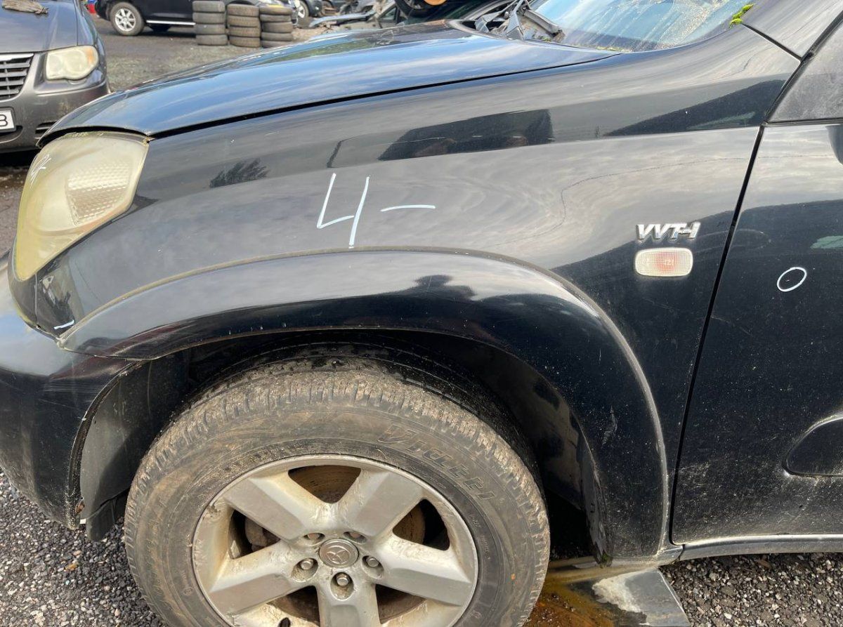Fender Front Left TOYOTA RAV 4 II (XA20) (2000-2005)