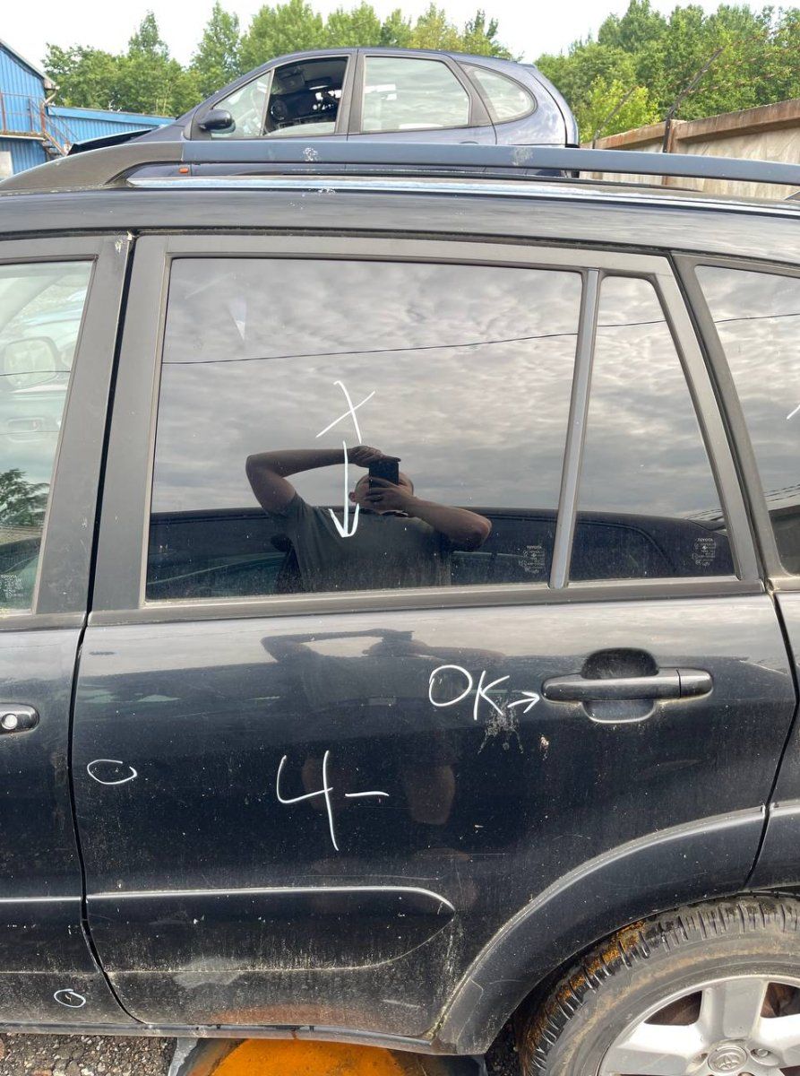 Door Rear  Left TOYOTA RAV 4 II (XA20) (2000-2005)