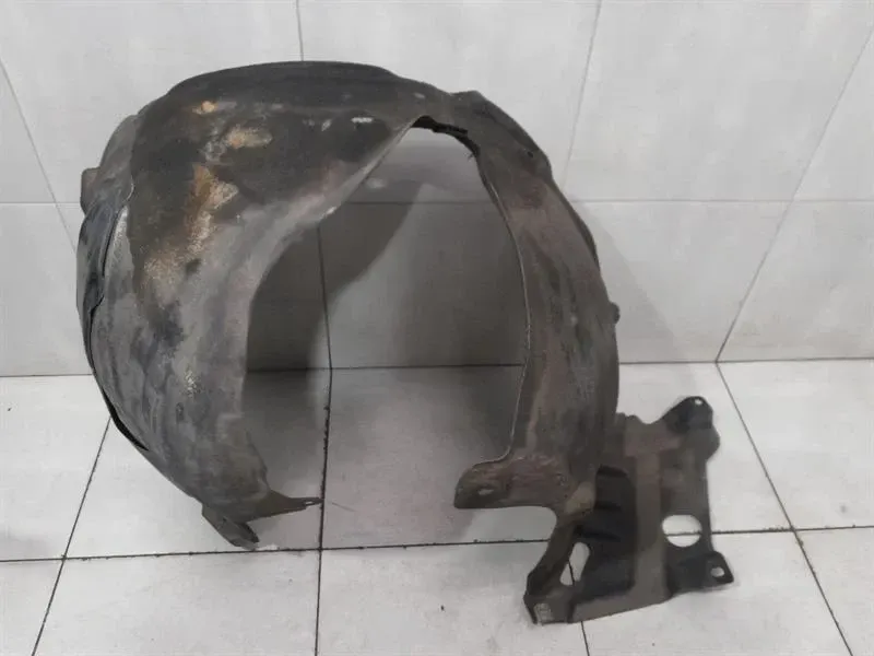 Mercedes S-Class W222 Front Right Arch Plastic A2226902705 WHEEL RUN COVER