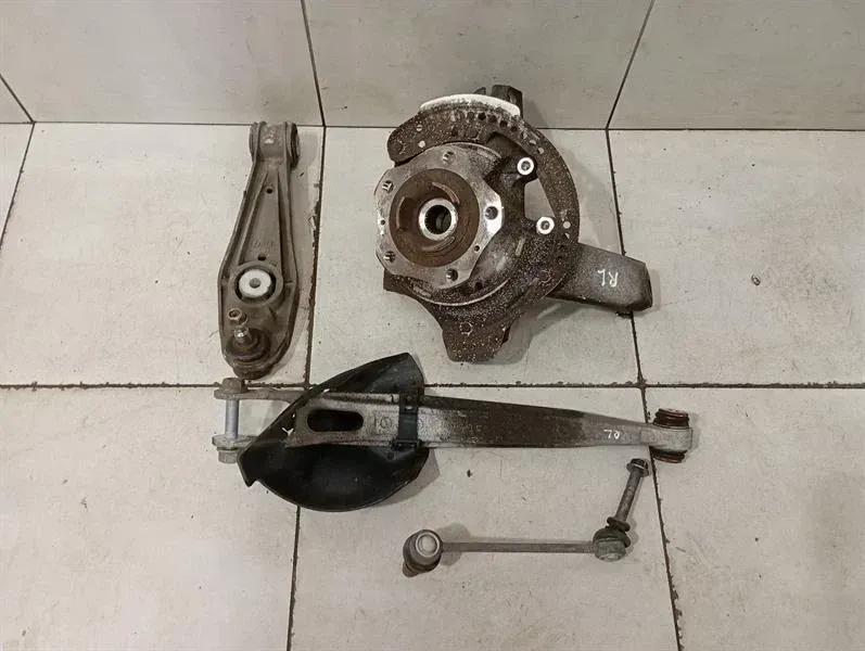 Porsche Cayman 718 Left Rear Hub Set 982505051A Wheel Bearing Housing Rear Left