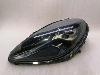 2019 Porsche Macan 95B Left Head Light 95B941009AQ Headlight Left LED MATRIX