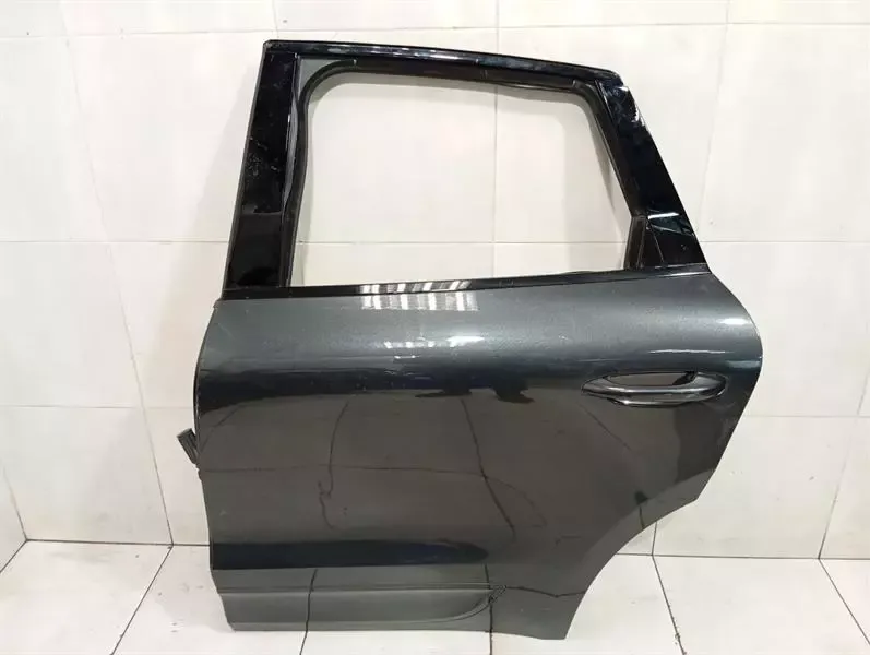 Porsche Macan 95B left rear door 95B833311A door rear left
