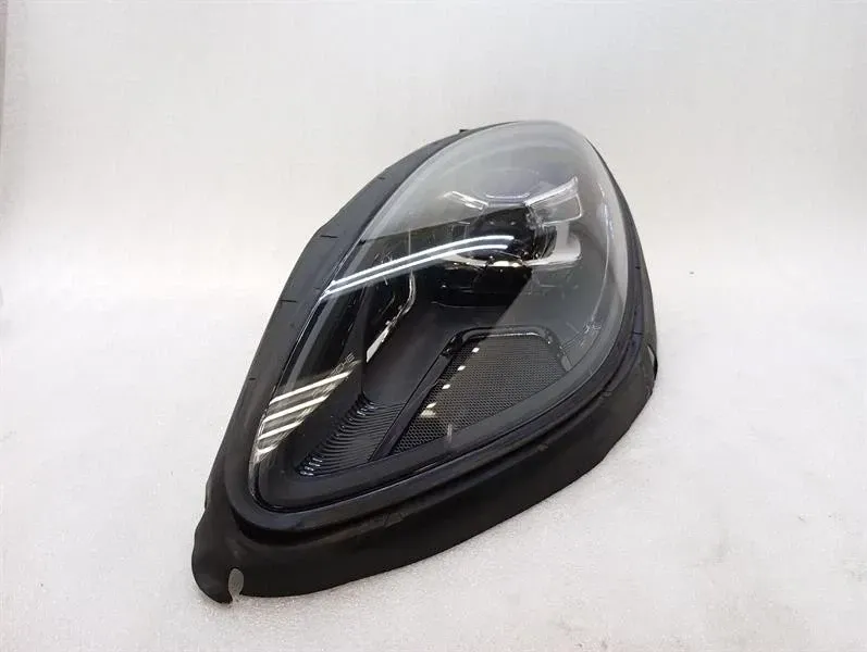 Porsche Macan 95B left head light 95B941009BC DEFECTS headlight left