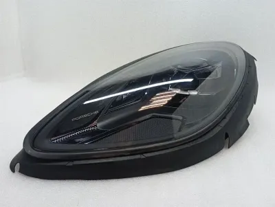 Porsche Macan 95B lewy reflektor 95B941009AJ DEFECTS reflektor lewy czarny