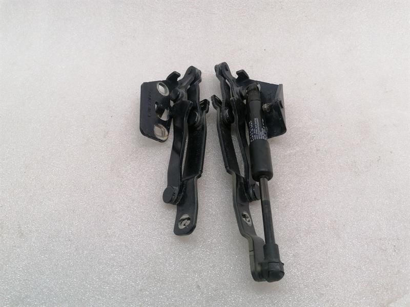 Porsche Boxster 987 Bonnet Hinge LHS 99751115201 Hood Hinge Left