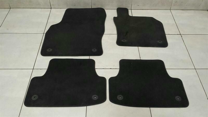 Audi RS3 8V Floor Mat Set 8V2864436 RHD RIGHT HANDLEBAR