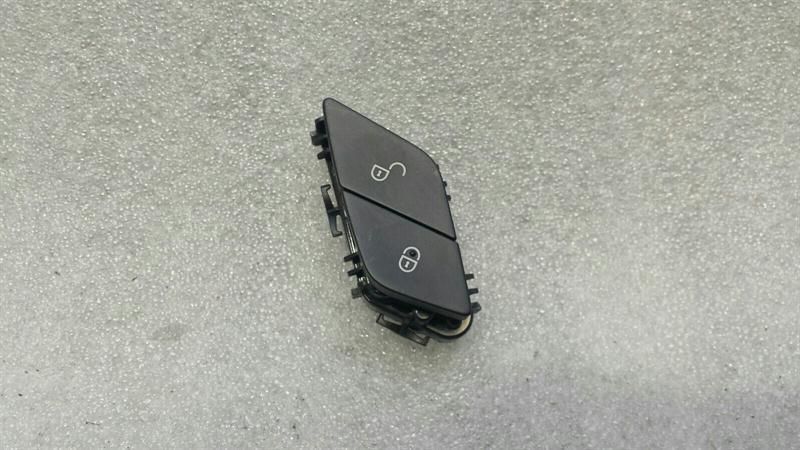 Mercedes C W205 Right Door Lock A2059055151 Door Switch Right