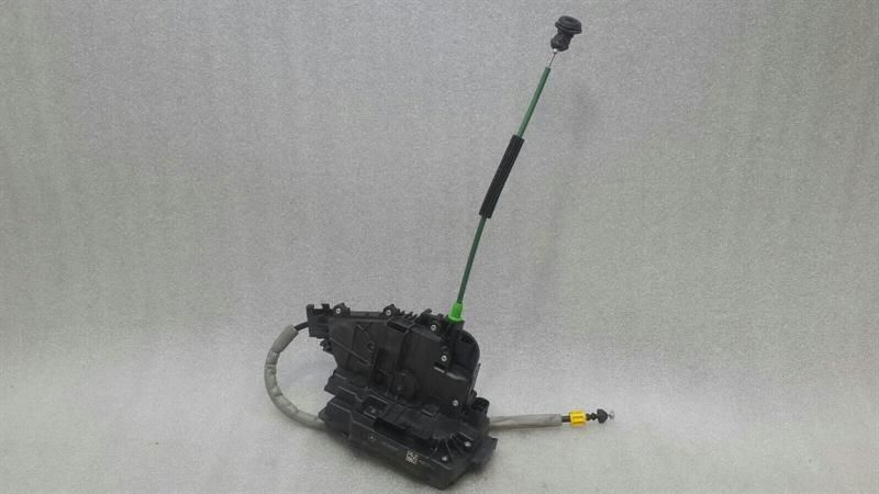 Mercedes C Class W205 rear left door lock A0997309500 door lock rear Li