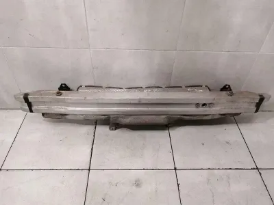 Porsche Cayman 987 aizmugurējā bufera sija 98750524100 aizmugurējā bufera turētājs