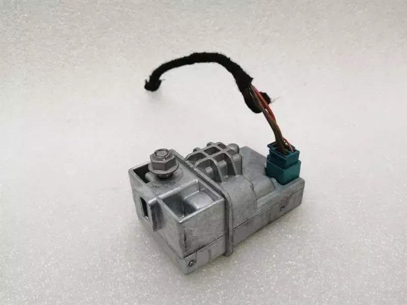 Mercedes C Class W204 Steering Lock A2045458132 Steering Column Lock