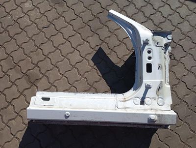 Porsche Boxster 718 Jambe droite 98150213600 RENFORT POUR MONTANT A Avant droit