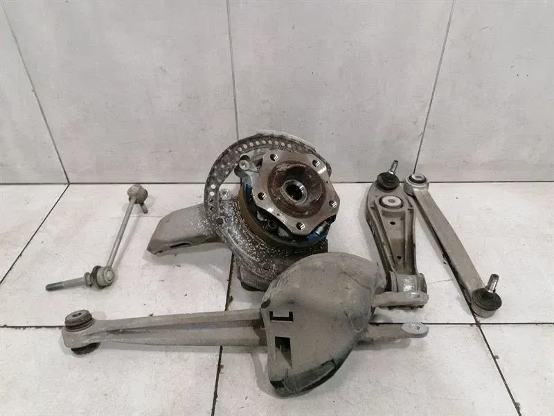 Porsche Boxster 718 Right Rear Hub 982505052A Wheel Bearing Housing Rear Right