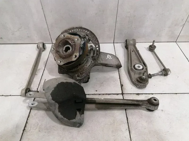 Porsche Boxster 718 Left Rear Hub 982505051A Wheel Bearing Housing Rear Left