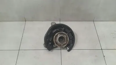 Mercedes A Klasa W176 Lewa tylna piasta A2463503541 obudowa łożyska koła tylnego LI OM651