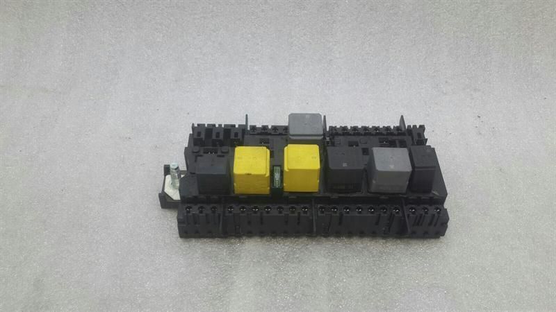 Mercedes A Class W176 Fuse Box A2469067100 Fuse Box OM651