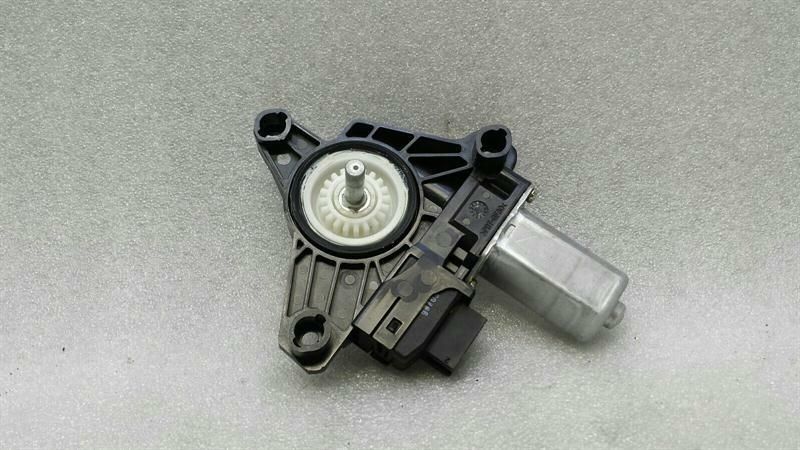 Mercedes GLC X253 door window motor A2059060301 window regulator motor rear left