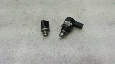 Mercedes GLC X253 Bränsletryckssensor A0000705746 Rail Pressure Sensor Set OM651