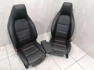 Mercedes GLA X156 LEATHER SPORT SEATS GLA45 A45 DESIGNO BLACK LEATHER W176 AMG