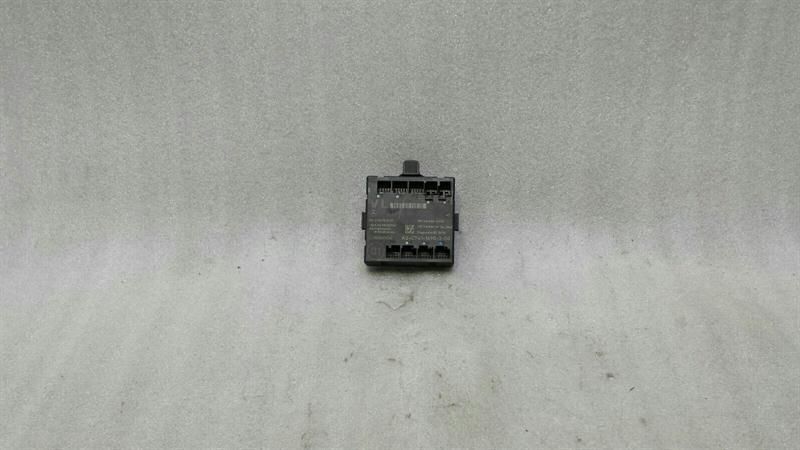 Mercedes GLA X156 FLH door module A1669004102 door control unit front left