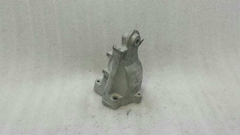 Mercedes SLK R172 Right Engine Mount A6512234104 Engine Holder Right OM651