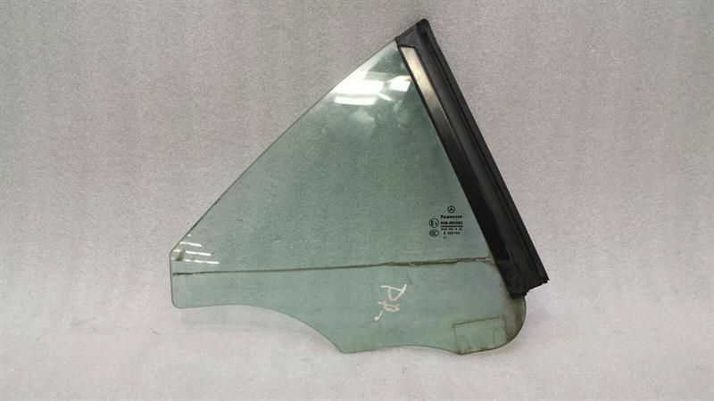 Mercedes SLK R172 Right Rear 1/4 Glass A1726700200 Door Window 1⁄4 Rear Right