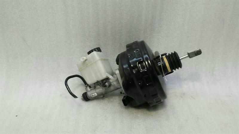 Mercedes SLK R172 Brake Servo A1724300730 Brake Booster