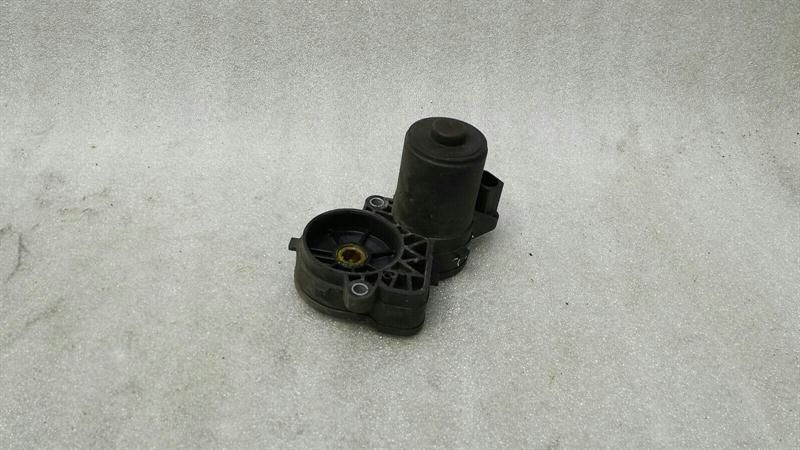 MERCEDES C W205 LEFT PARK BRAKE ENGINE A0009061203 ACTUATOR PARKING BRAKE LEFT
