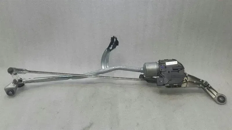 MERCEDES C W205 FRONT WIPER ENGINE A2058208202 RIGHT HAND DRIVE RHD