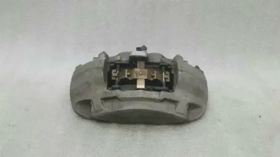 Mercedes C W205 Right Front Caliper A0114219698 Front Brake Caliper RE AMG PACK