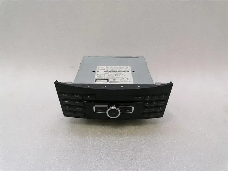 Mercedes W212 W207 Command CD Player A2129001317 Audio System Controller