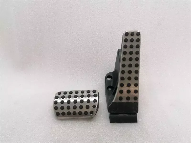 Mercedes C Class W205 Gas Pedal (Electrical) A2053000104 Accelerator Pedal AMG