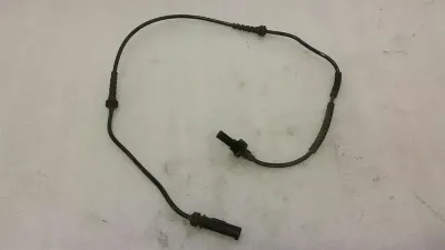 BMW 5. sērijas F10 priekšējais A.B.S sensors 34526853859 ABS sensors priekšā