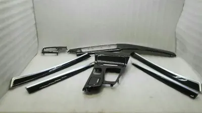 BMW Серия 5 F10 528i RHD Комплект фурнир 9192940 Десен волан Fine Ash Wood