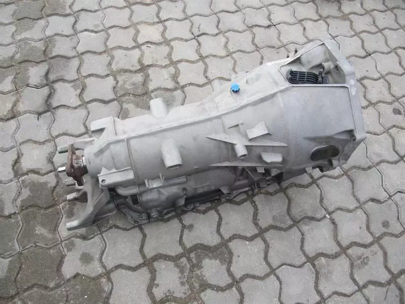 BMW F11 F10 528i 8-Speed Gearbox 8618877 Transmission 8-Speed Automatic Transmission 8HP45