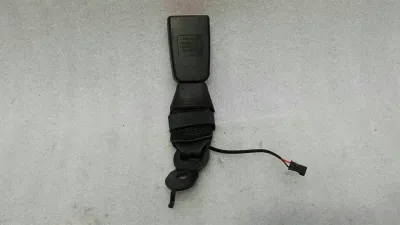 Центральная пряжка ремня безопасности BMW 5 серии F10 528i 7243275