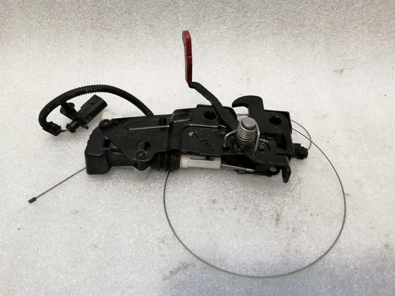 Porsche Boxster 718 Bonnet Lock 9P1823501 Bonnet Lock