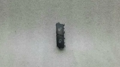 Interrupteur de verrouillage de porte Mercedes ML W166 A2049058402 Interrupteur de verrouillage de porte