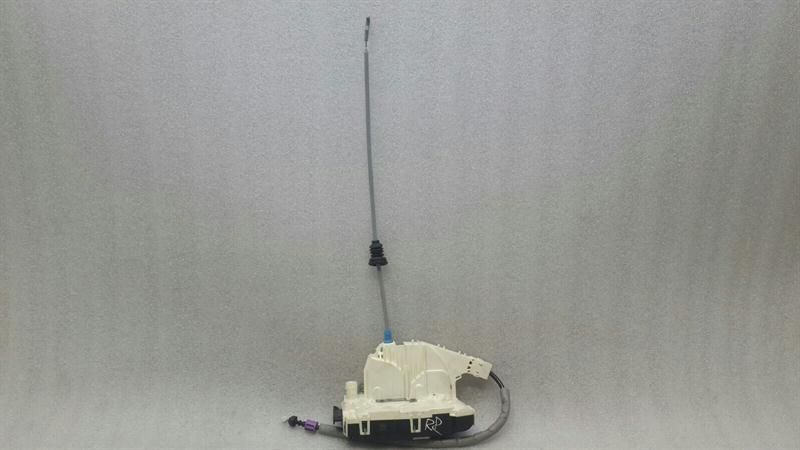 Mercedes ML W166 door lock rear right A2047303635 rear right door lock