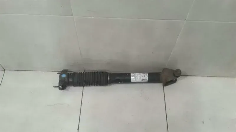Mercedes ML W166 Shock Absorber Rear A1663201730 Shock Absorber Rear RE