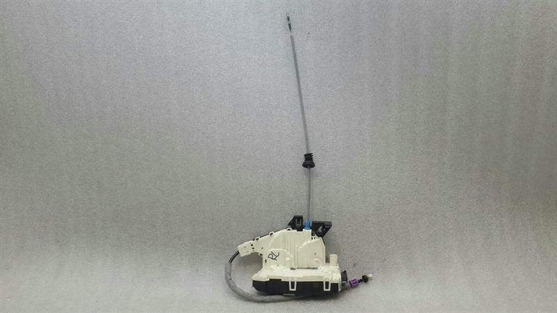 Mercedes ML W166 rear left door lock A2047303535 door lock rear left