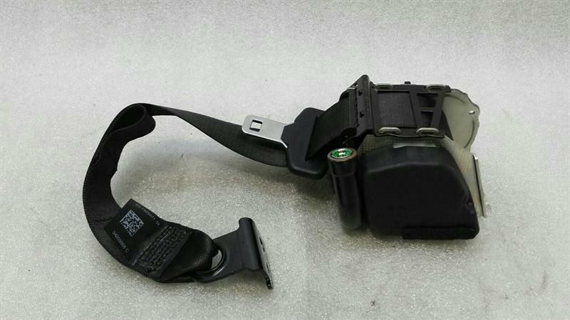 BMW X1 F48 left rear seat belt 7425071 seat belt belt rear left