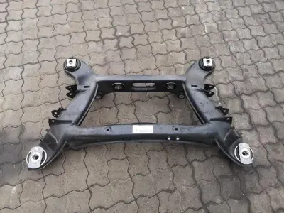 Mercedes CLS C257 W257 aizmugurējais apakšrāmis A2133505203 ass rāmja aizmugurējā ass