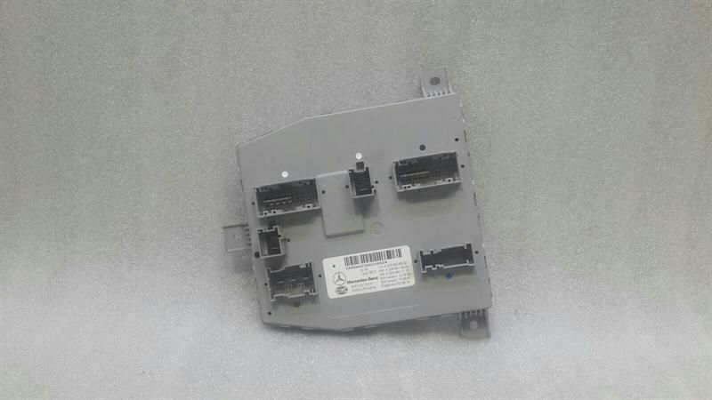 Mercedes C Class W205 Electronic Module A2059006822 Control Unit SAM Coupe