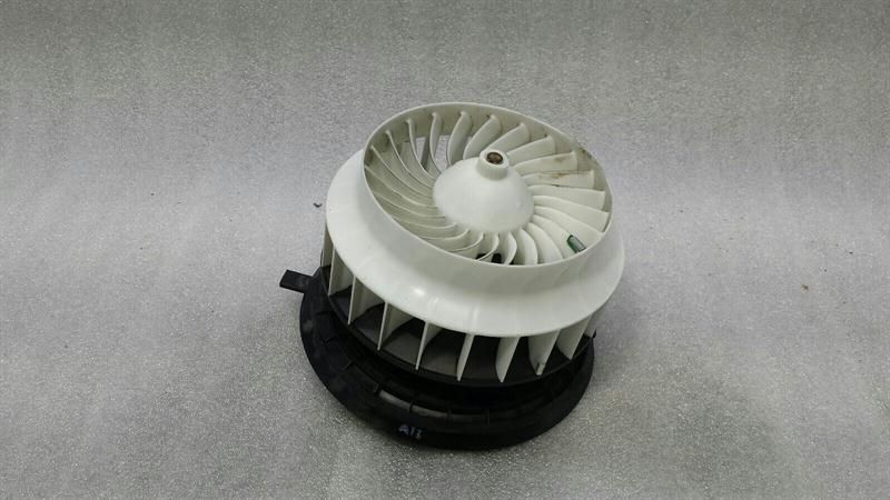 Mercedes C Class W205 RHD Heater Blower A0999062103 Right Handlebar Coupe