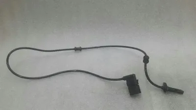 Mercedes C klases W205 aizmugurējais A.B.S sensors A2059058503 aizmugurējais ABS sensors
